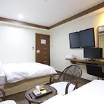 City Park Hotel